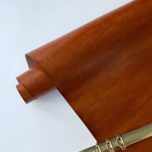 Переплетный кожзаменитель (Китай) глянцевый, светло-коричневый